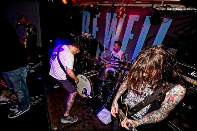 Be Well at Hafenklang, Hamburg // by xhighfivesx Tobias Luger