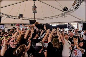 Between Bodies at Booze Cruise Festival, MS Tonne, Hamburg // by xhighfivesx Tobias Luger