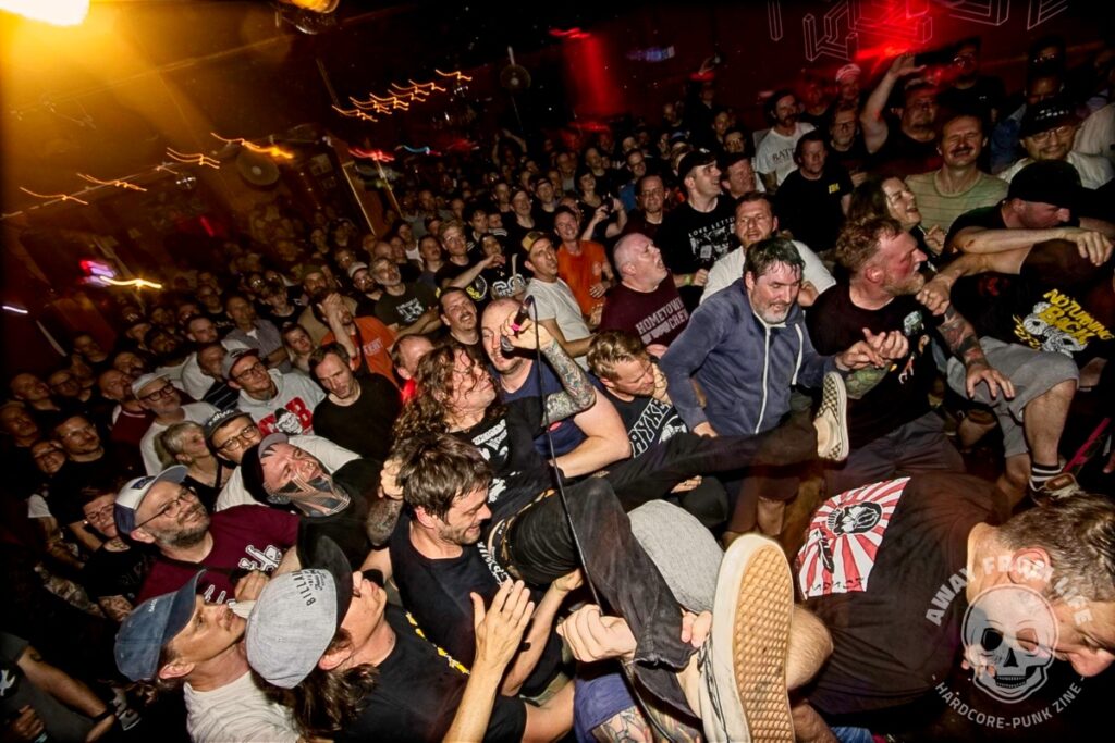 Battery at Indra Musik Club, Hamburg // by xhighfivesx Tobias Luger