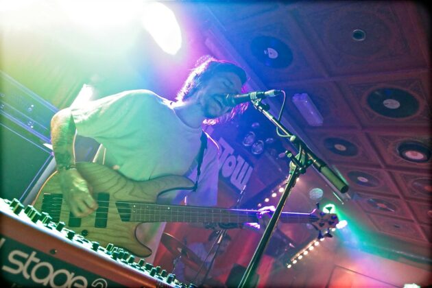 Between Bodies at Molotow, Hamburg // by xhighfivesx Tobias Luger