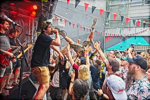Überyou at Molotow Backyard, Hamburg // by xhighfivesx Tobias Luger