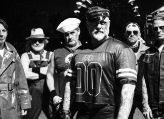 Turbonegro (Pic by Brice Gelot)