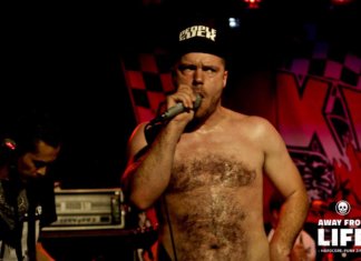 CHRISTMAS mit Video zu „Army of Losers“