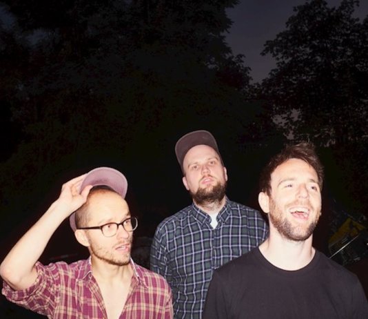 Smile And Burn - Pressefoto