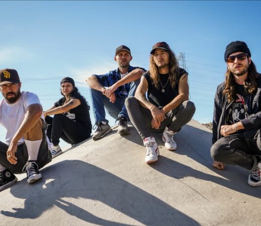 TAKE OFFENSE kündigen neues Album „T.O.tality“ für Mai an Take Offense (Photo by Becky DiGiglio)