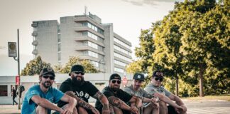 All Fucked Up (Promobild)