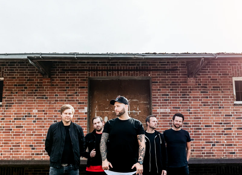 Anchors & Hearts Band AWAY FROM LIFE