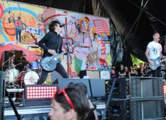 Chris Nr. 2 (e-Anti-Flag) entschuldigt sich für den Umgang mit den Vergewaltigungsvorwürfen gegen Justin Sane Anti-Flag