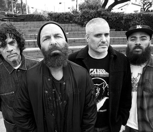 BAD OPTIX: Neue Band mit Tim Armstrong & Jesse Micheals (ex-Operation Ivy) Bad Optix (Photo by Lisa Johnson)