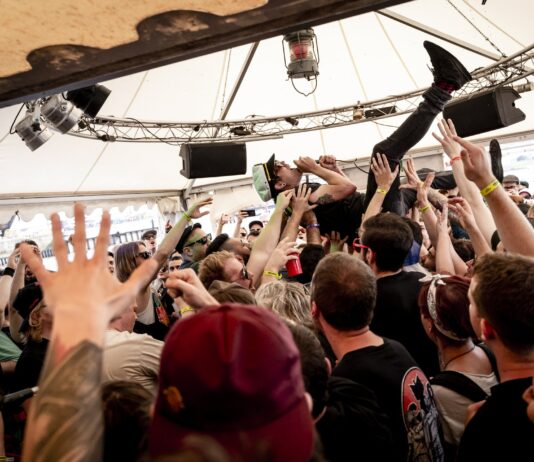 BOOZE CRUISE FESTIVAL legt für 2023 mit ordentlich Bands nach