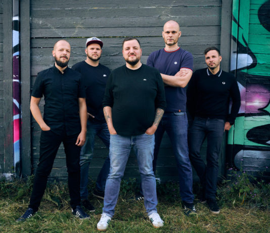 BRECHRAITZ mit neuem Video „Schwarzes Gold“ (feat OXO86) Brechraitz (2020)