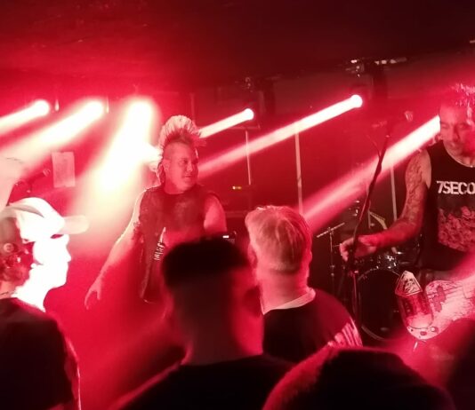 Konzertbericht: THE CASUALTIES & LION’S LAW am 31. März 2022 in Köln The Casualties