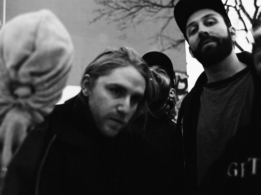 COMBOS veröffentlichen Leadsingle „Boom Shakalaka“