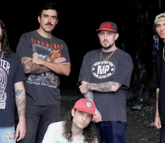 Combust veröffentlichen Video zu „Ashes“ aus neuer Split-EP Combust
