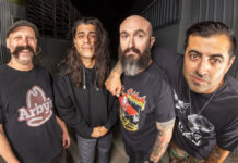 Neue Death By Stereo Single „Flawed Theology“ draußen Death By Stereo (Photo Credit: © robxwallace.com, 2025)