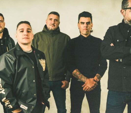 BOOZE & GLORY kündigen neues Album „Whiskey Tango Foxtrot“ Booze & Glory (Photo by Jaka Curlic, 2025)