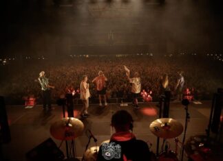 Konzertbericht: Irie Révoltés am 20.12.2025 in der Maimarkthalle in Mannheim Irie Révoltés - Live @ Maimarkthalle Mannheim (Photocredit Nico Barreis LeKutte Photographie)