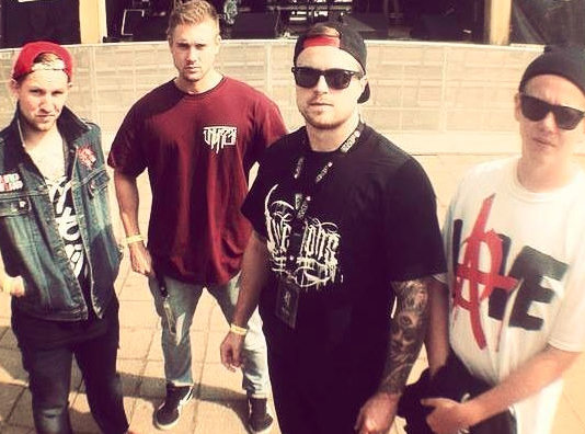 FALLBRAWL mit neuem Musikvideo „Human Blood“