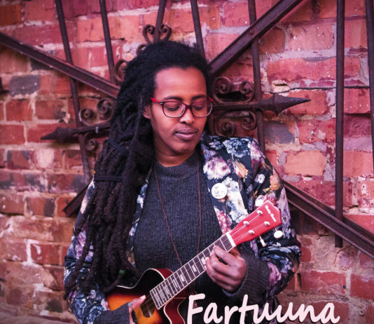 Fartuuna - Zweiter Vorname Glück (MC) (2020)