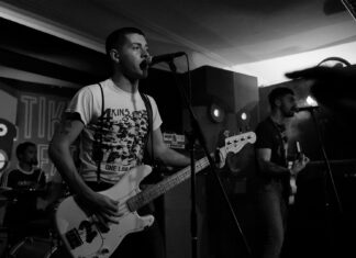 GRADE 2 mit neuer Single „Cut Throat“