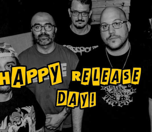 Hold My Own (Photo by John Markovich)