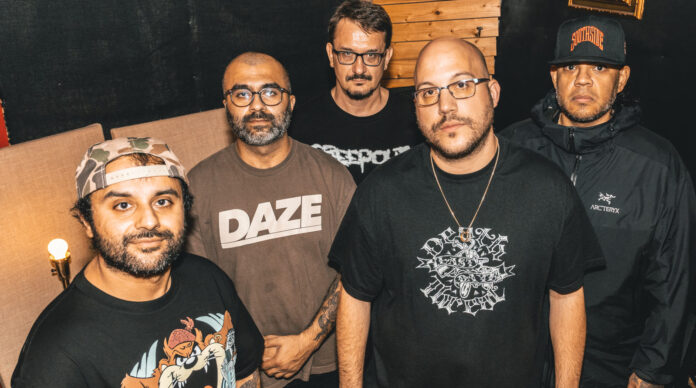 Hold My Own (Photo by John Markovich)