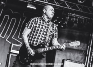 Lars Frederiksen mit The Old Firm Casuals auf dem Endless Summer 2016 (Photo by Michelle Olaya)