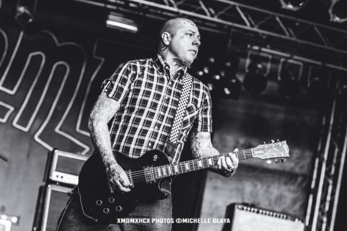 Lars Frederiksen mit The Old Firm Casuals auf dem Endless Summer 2016 (Photo by Michelle Olaya)