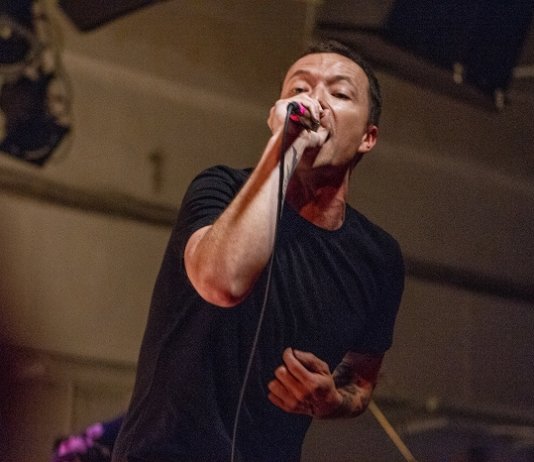 TOUCHÉ AMORÉ veröffentlichen neuen Song „Deflector“