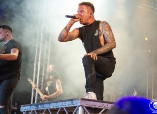 Bury Tomorrow gründen Label DEA†H RECORDS, teasen neue Single „Sx“