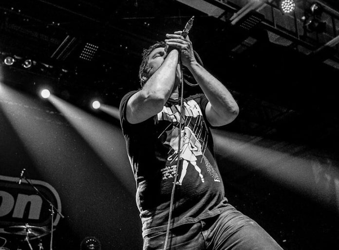 Joey Cape mit Lagwagon (Photo by Sandra of Hate Divides - Music Unites)