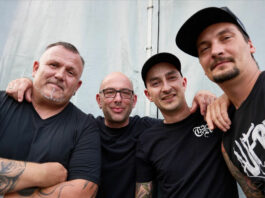 Loikaemie (Photo by Mike Auerbach)