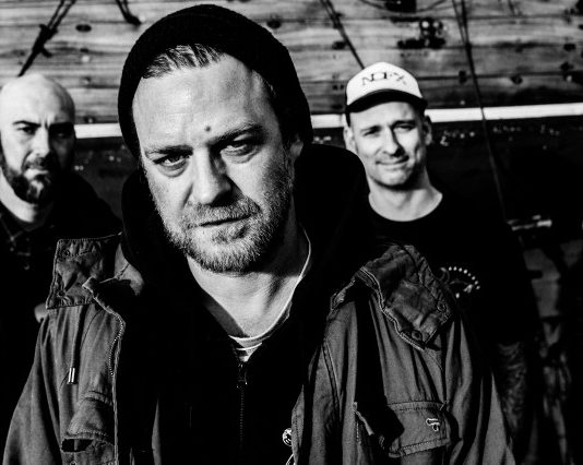MASSENDEFEKT im Interview zu „Zurück ins Licht“