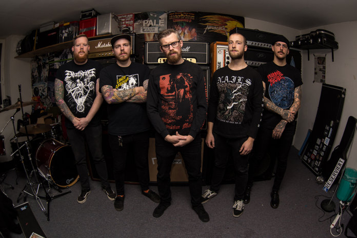 No Shelter (Bild zur Verfügung gestellt von Band)
