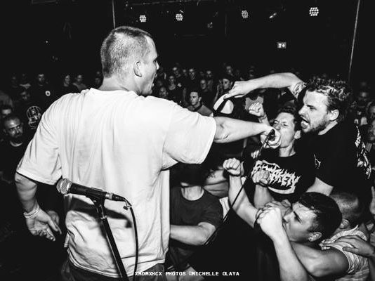 NO TURNING BACK gehen auf Asien Tour