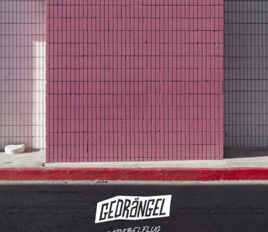 Gedrängel – Parabelflug nach Malaga ::: Review (2024) Parabelflug nach Malaga