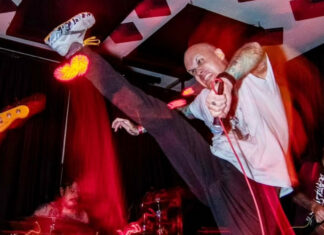 Planet On A Chain (Photo by Jules Wood)