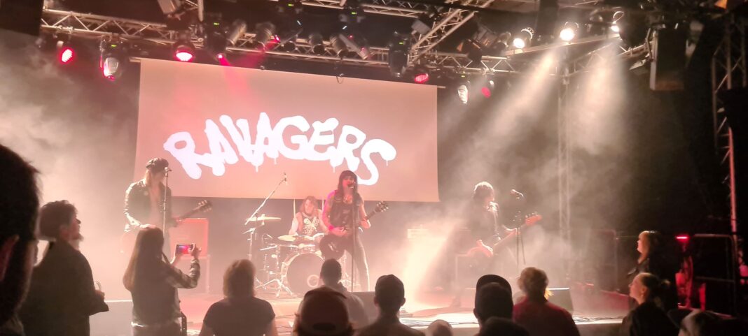 Ravagers - LiveClub Ba - pic by MaggsB