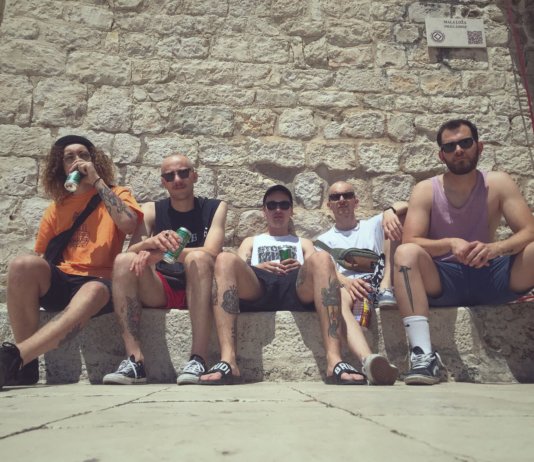 SECOND SIGHT veröffentlichen neue EP „Stuck With The Flow“