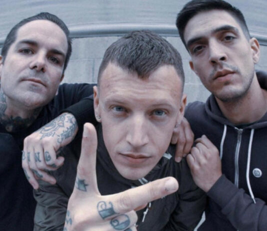 SHARP SHOCK veröffentlichen neue EP „Casual AS“ Sharp Shock (Band)