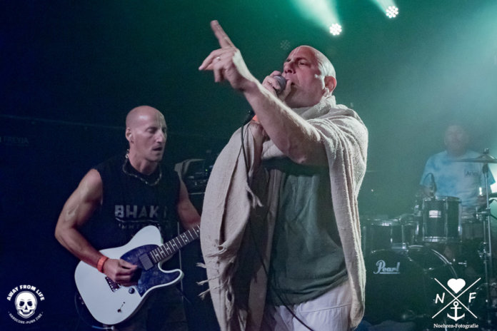 Shelter auf dem The Sound Of Revolution 2019 (Photo by Sven Nöhren)