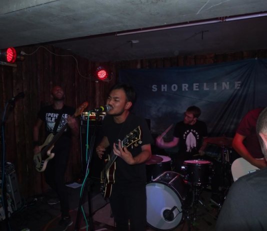 SHORELINE, A MILLION DAYS & EVERYTHING IN BOXES im Devils Place (Saarbrücken) am 06. September 2019