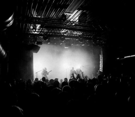 Bilder: Slope, Don’t Try und Defiance am 22.10.26 in München
