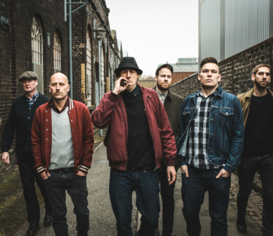 SONDASCHULE kündigen neues Album „Unbesiegbar“ an Sondaschule (Photo by Bastian Harting)