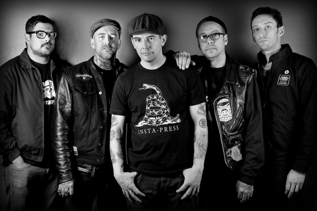 STREET DOGS unterschreiben bei Century Media und kommen auf Tour AWAY