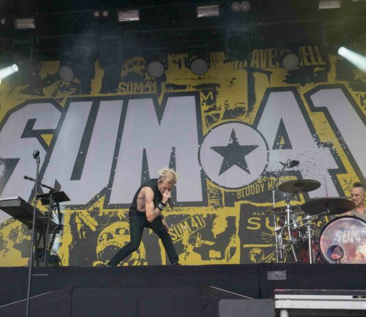 SUM 41-Abschiedstour: Konzertbericht München, Olympiahalle vom 14.11.24 mit Neck Deep