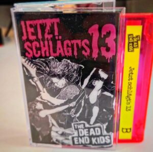 JetztSchlaegts13 Tape