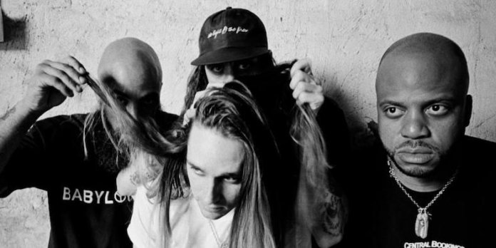 Trash Talk (Photo by Ari Marcopoulos)