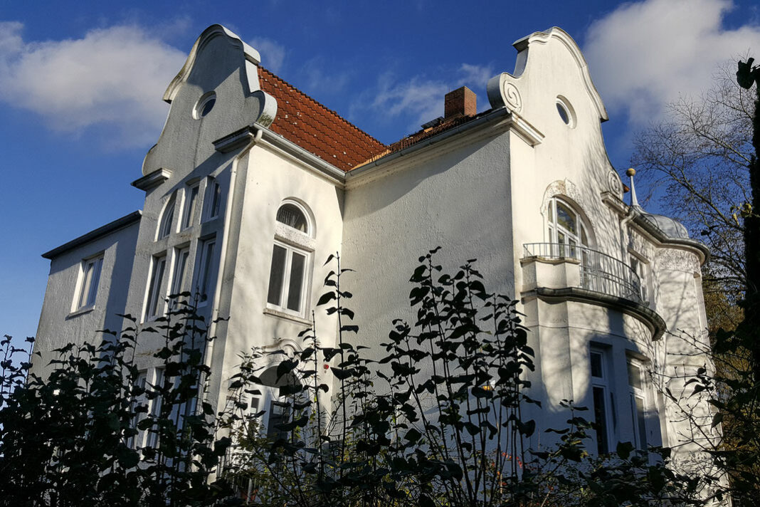 Photo by Sven Kloevekorn