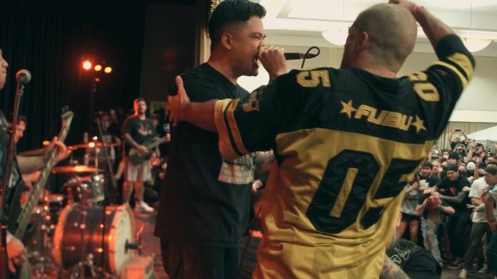 Sunami (hate5six Thumbnail)